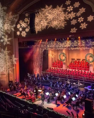 The Wag's Annual Christmas Spectacular Lakewood
