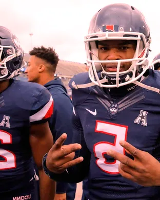 Uconn Huskies Football Philadelphia